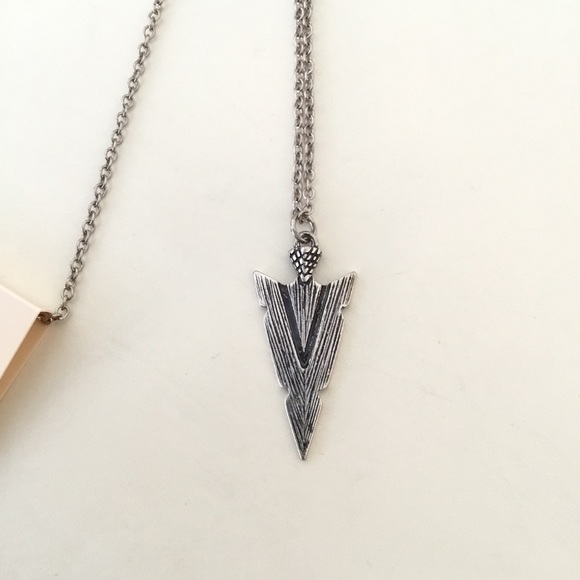 New Silver Triangle Necklace - Picture 2 of 2